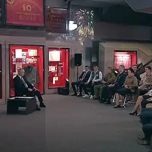 Путин провел встречу с представителями общественных патриотических