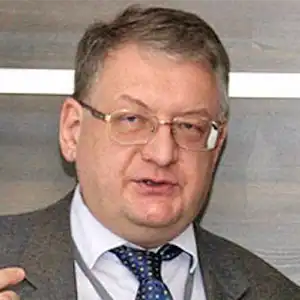 Экономист Алексей Зубец
