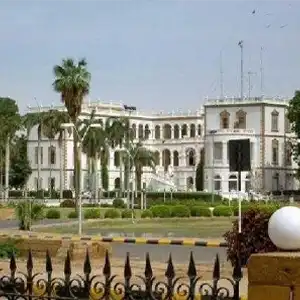 Все подъезды к президентскому дворцу в Хартуме заблокированы