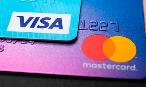 Сбер разъяснил дальнейшую работу карт Visa и MasterCard