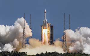 Китай запустил к орбитальной станции лабораторный модуль "Вэньтянь"