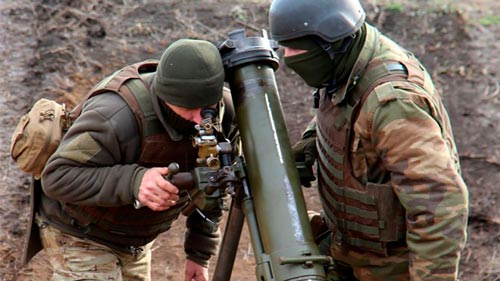 ВСУ открыли огонь по пяти населенным пунктам ЛНР, заявили в Луганске