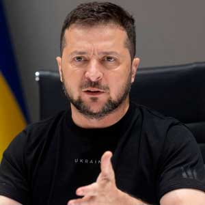 Зеленский заявил о тяжелой ситуации с электроснабжением в Киеве и области