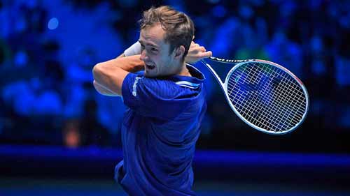 Российский теннисист Медведев вышел в финал Итогового турнира ATP