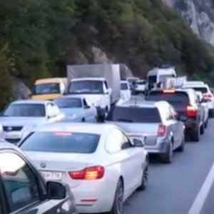 Порядка 5,5 тыс автомобилей в Северной Осетии ожидают проезда через российско-грузинскую границу
